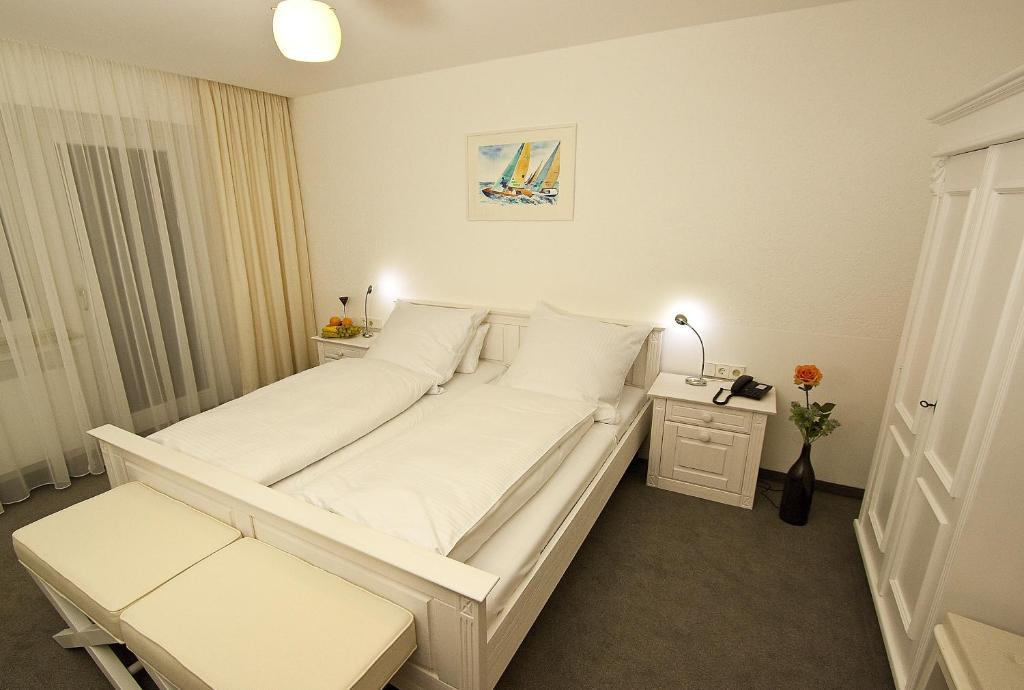 Lupinenhotel Bodensee Sipplingen Værelse billede